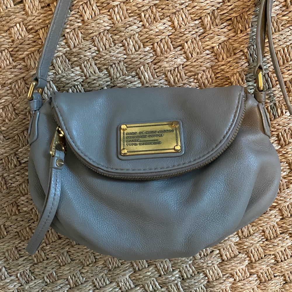 Crossbody bag